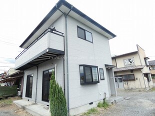 山田貸住宅の物件外観写真